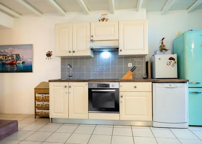 Supreme With Sea View And Pool